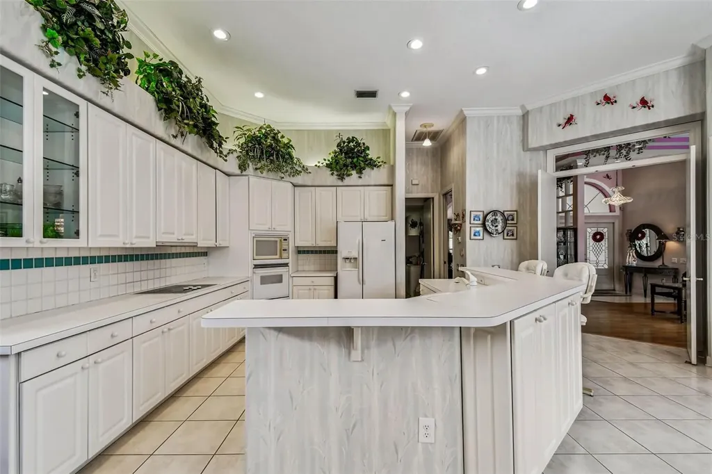 8675 Buttonwood Lane N Pinellas Park FL 33782
