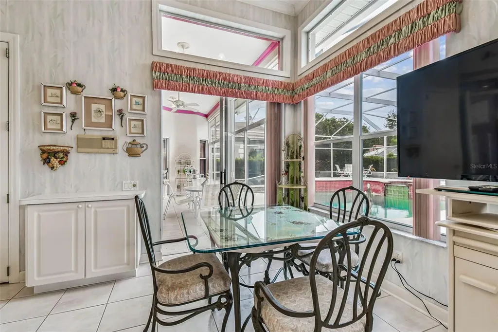 8675 Buttonwood Lane N Pinellas Park FL 33782