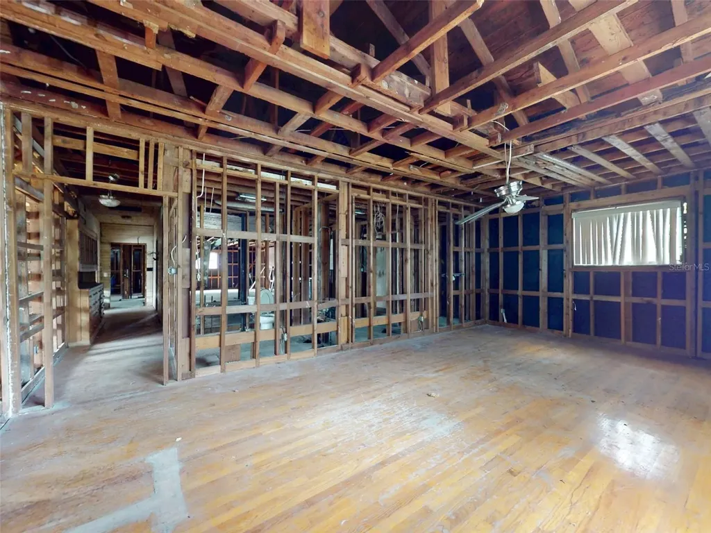 120 Railroad Avenue Osteen FL 32764