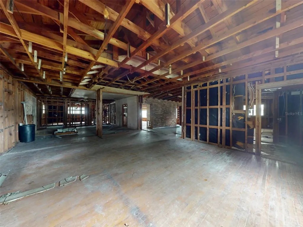 120 Railroad Avenue Osteen FL 32764