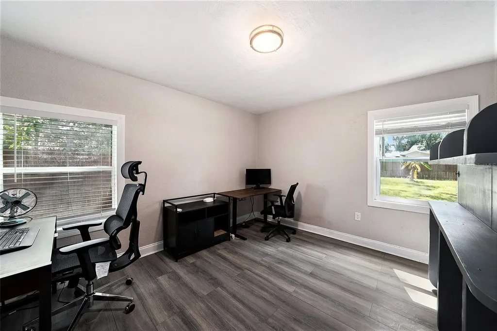 1209 E Flora Street Tampa FL 33604