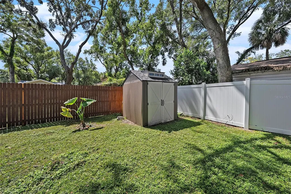 1209 E Flora Street Tampa FL 33604