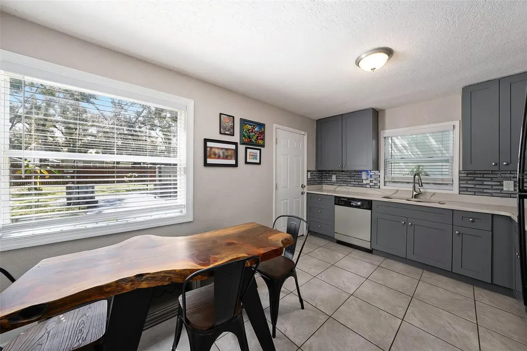 1209 E Flora Street Tampa FL 33604