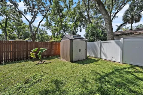 1209 E Flora Street Tampa FL 33604