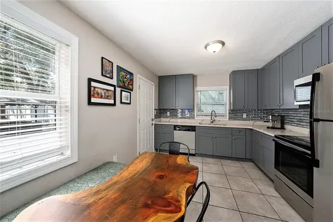 1209 E Flora Street Tampa FL 33604