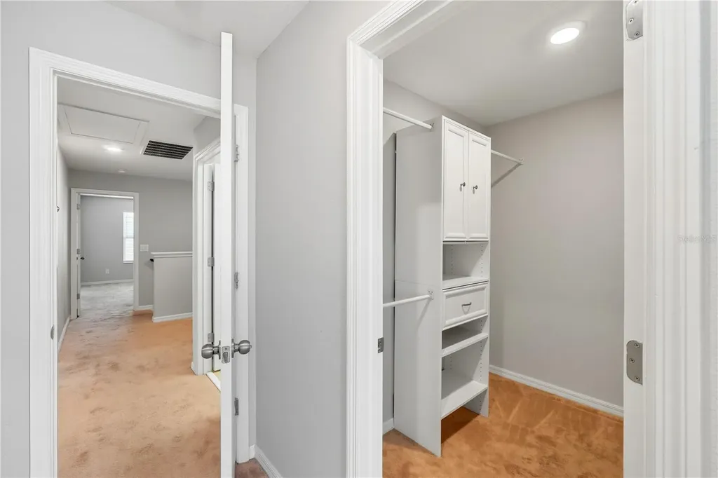 1617 Mohegan Boulevard Kissimmee FL 34744
