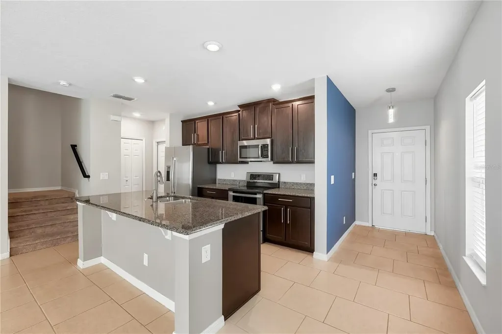 1617 Mohegan Boulevard Kissimmee FL 34744