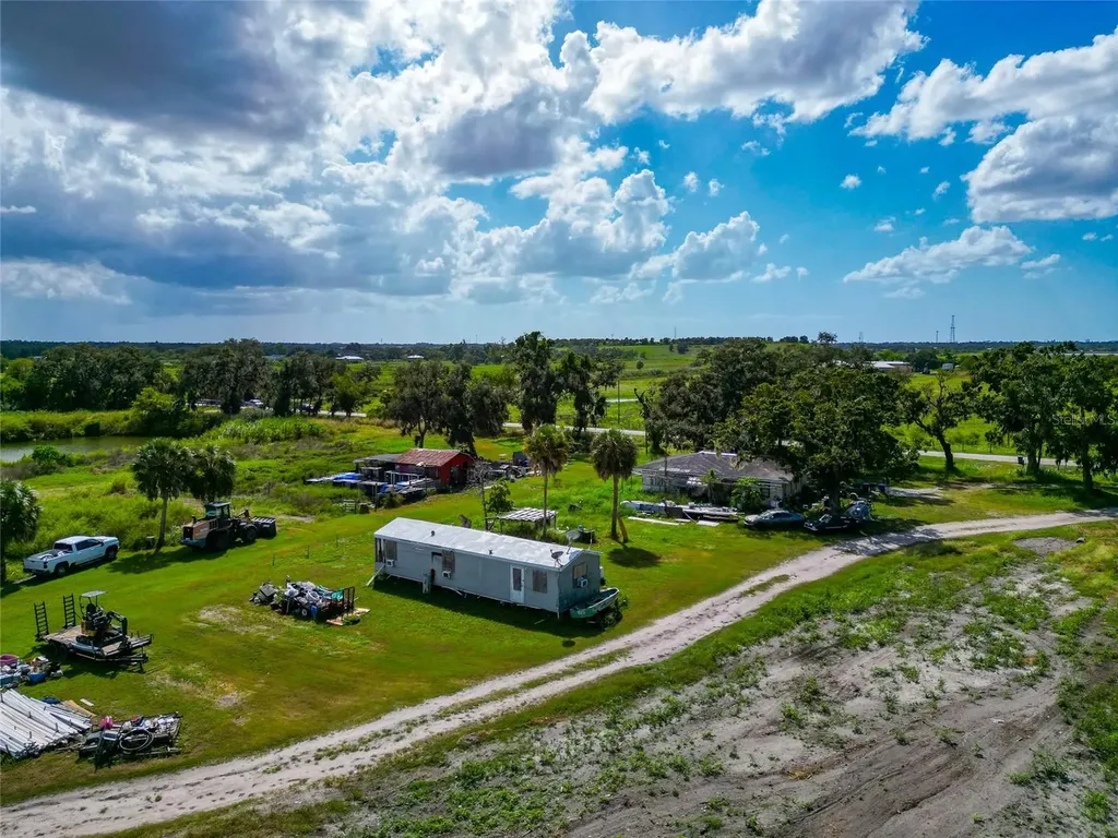 301 East Road Sarasota FL 34240