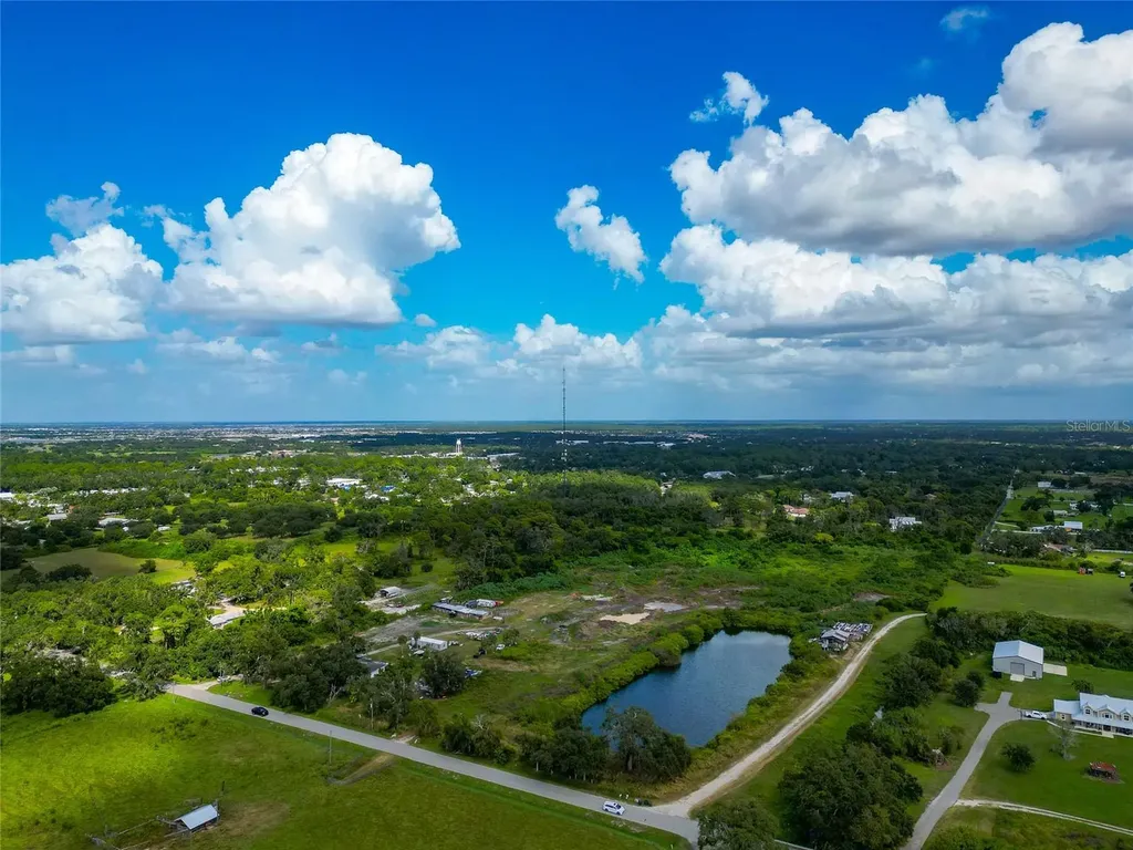 301 East Road Sarasota FL 34240
