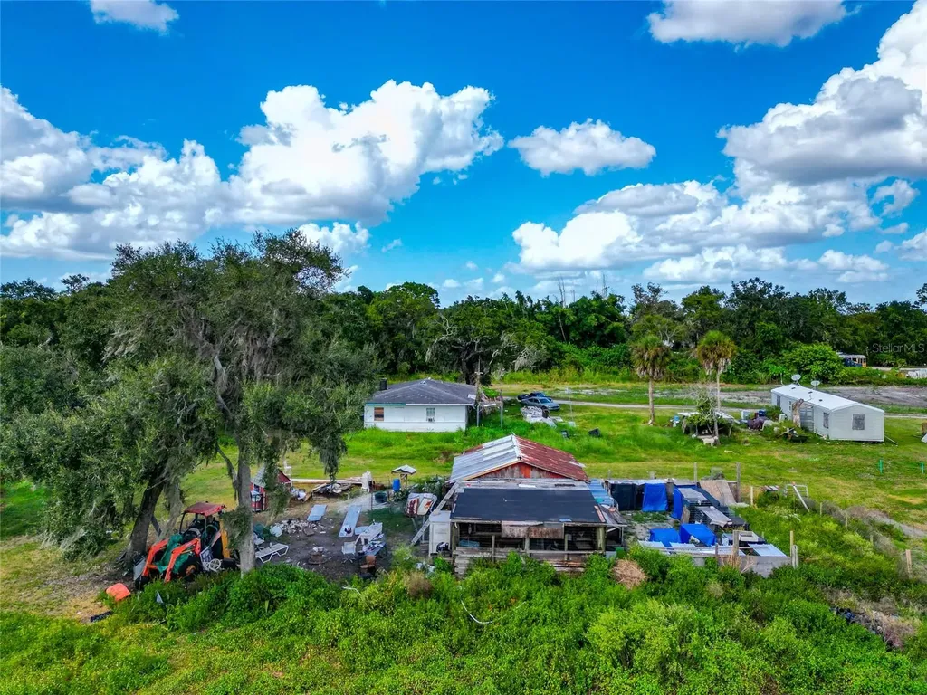 301 East Road Sarasota FL 34240
