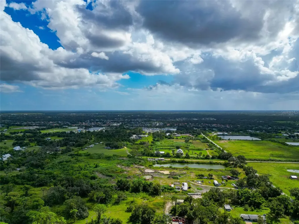 301 East Road Sarasota FL 34240