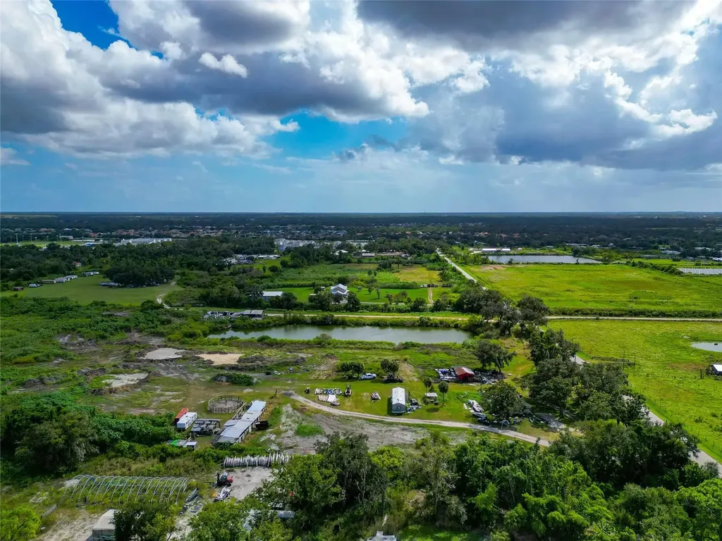 301 East Road Sarasota FL 34240