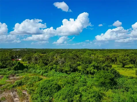 301 East Road Sarasota FL 34240