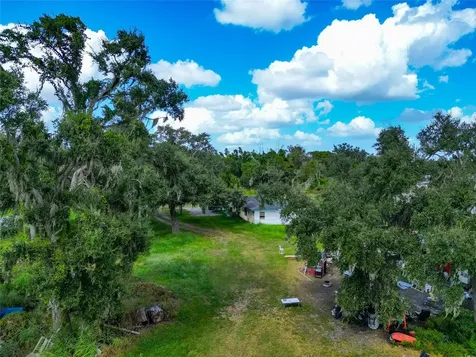 301 East Road Sarasota FL 34240