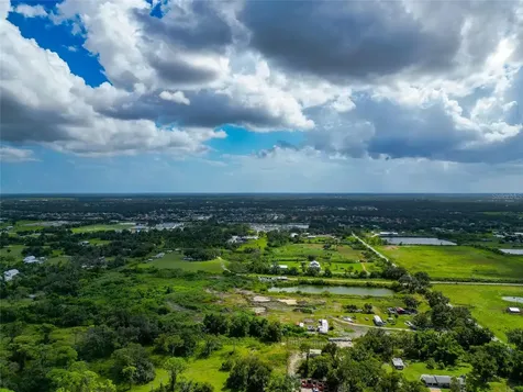 301 East Road Sarasota FL 34240