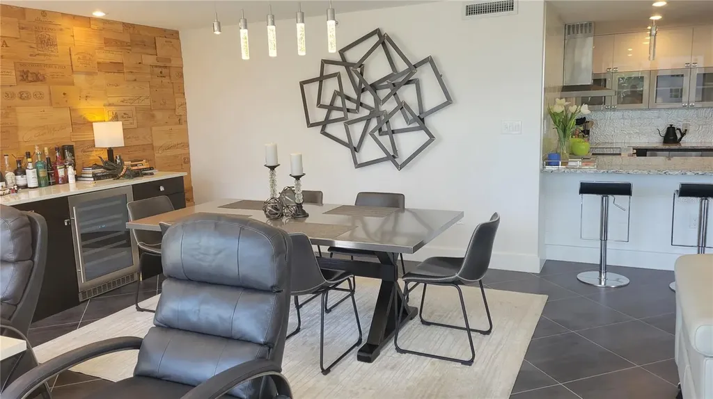 11 Sunset Drive Sarasota FL 34236