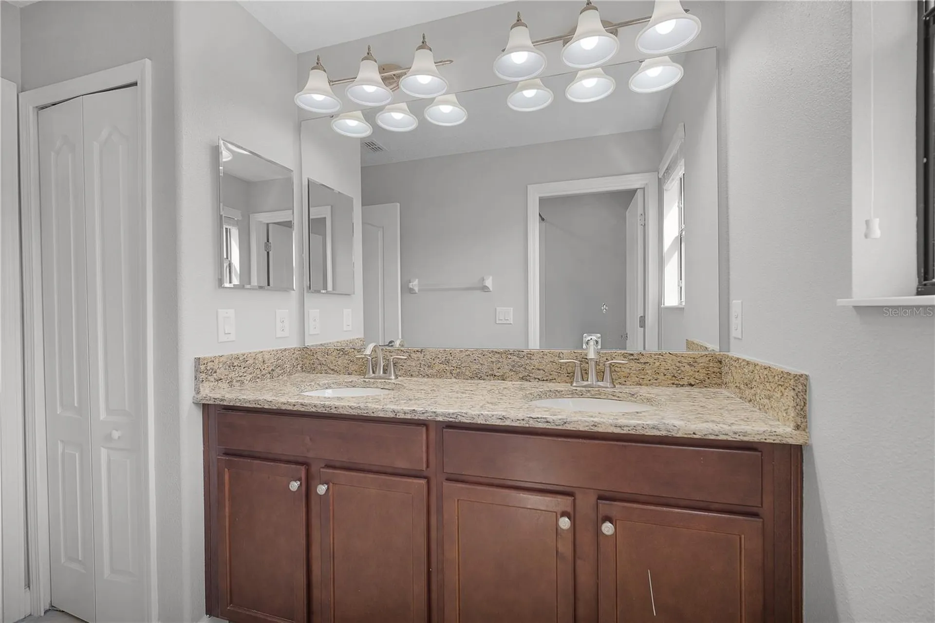 1316 Gleneagles Lane Davenport FL 33896