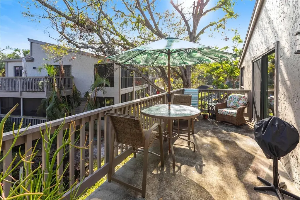 1611 Clower Creek Drive Sarasota FL 34231