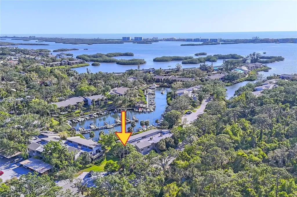 1611 Clower Creek Drive Sarasota FL 34231