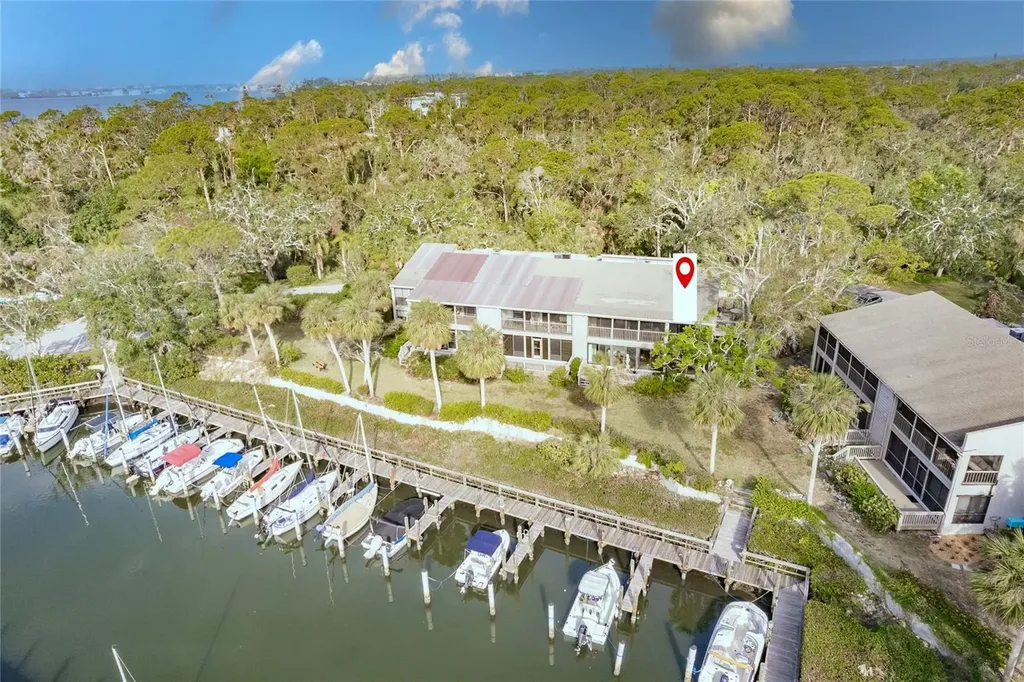 1611 Clower Creek Drive Sarasota FL 34231