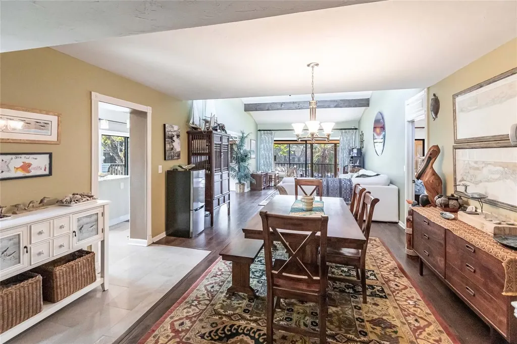 1611 Clower Creek Drive Sarasota FL 34231