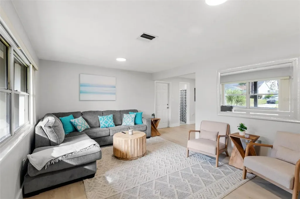 1073 Kenwood Drive Dunedin FL 34698