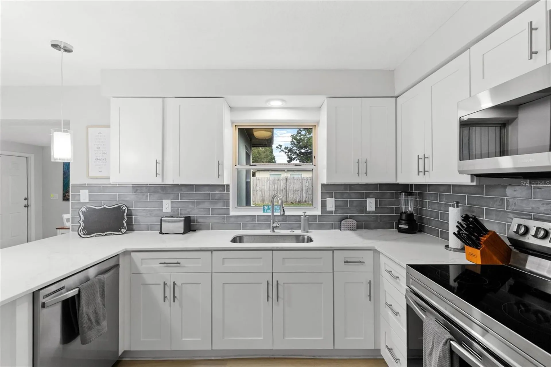 1073 Kenwood Drive Dunedin FL 34698
