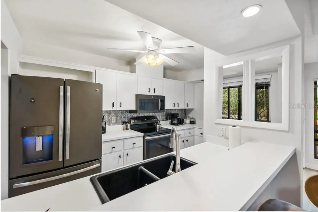 1711 Pelican Cove Road Sarasota FL 34231