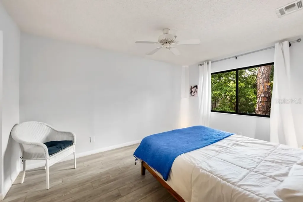 1711 Pelican Cove Road Sarasota FL 34231