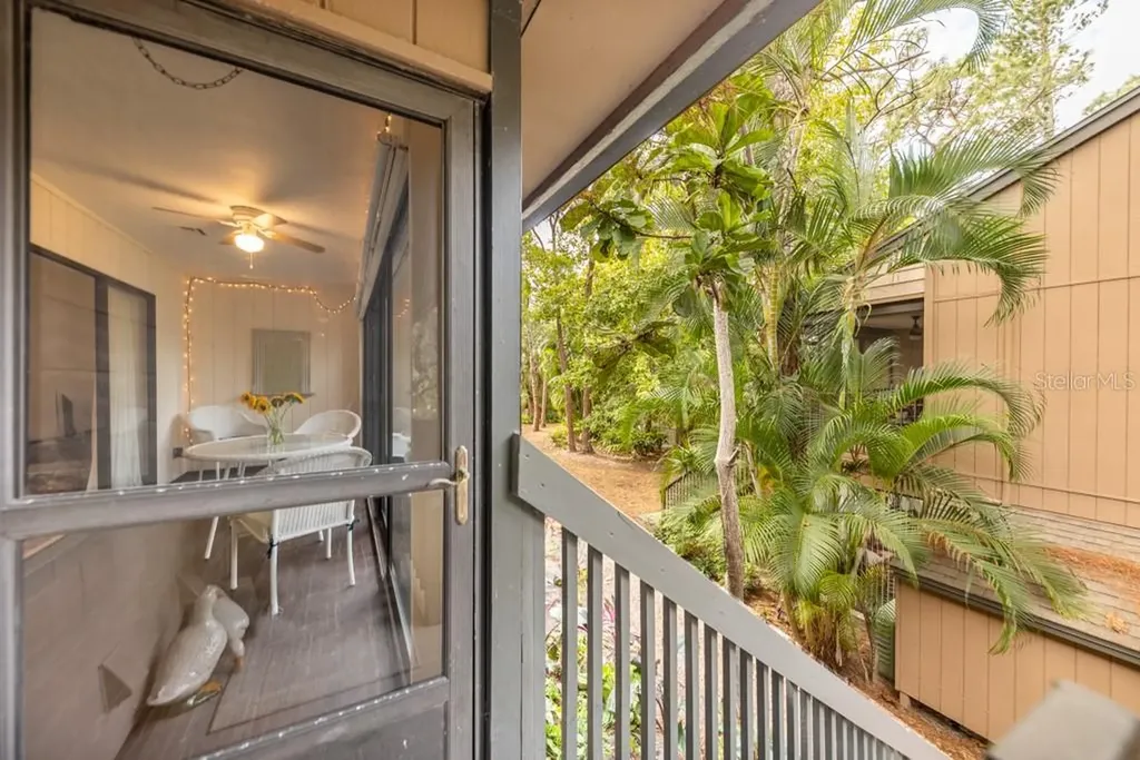 1711 Pelican Cove Road Sarasota FL 34231