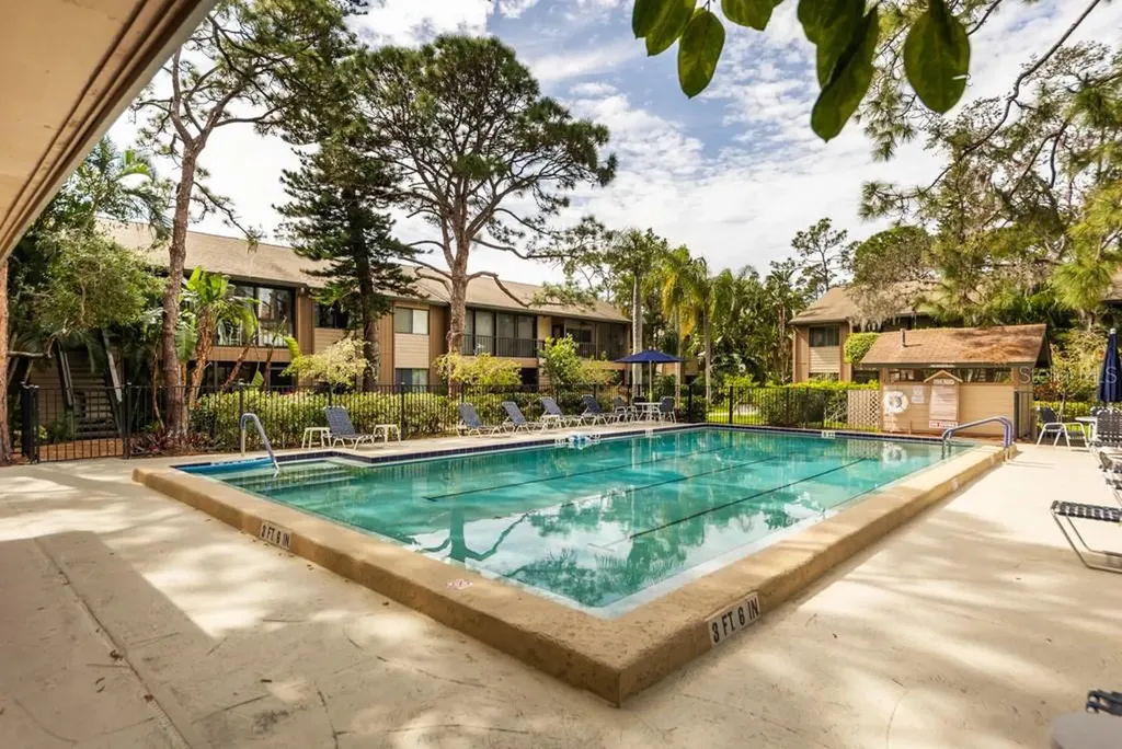 1711 Pelican Cove Road Sarasota FL 34231