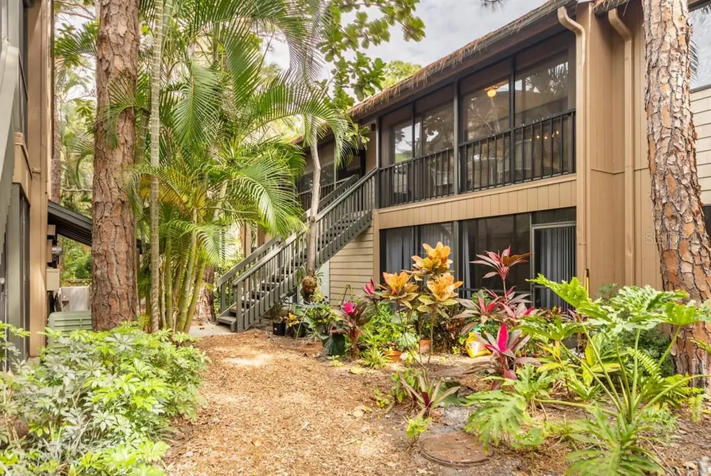 1711 Pelican Cove Road Sarasota FL 34231