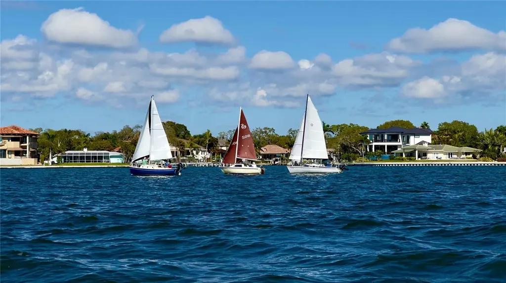 1711 Pelican Cove Road Sarasota FL 34231