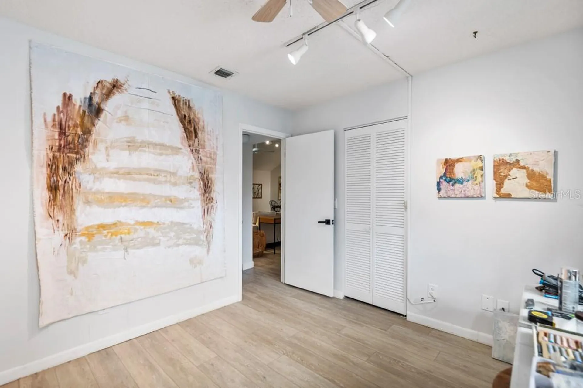 1711 Pelican Cove Road Sarasota FL 34231