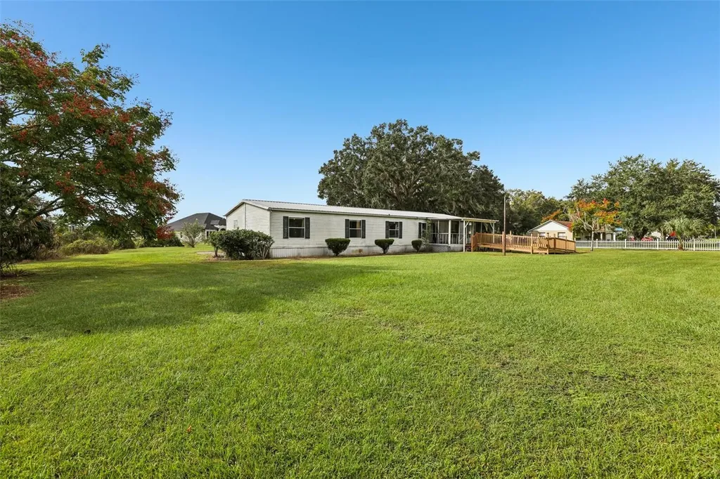 1832 Jones Drive Leesburg FL 34748