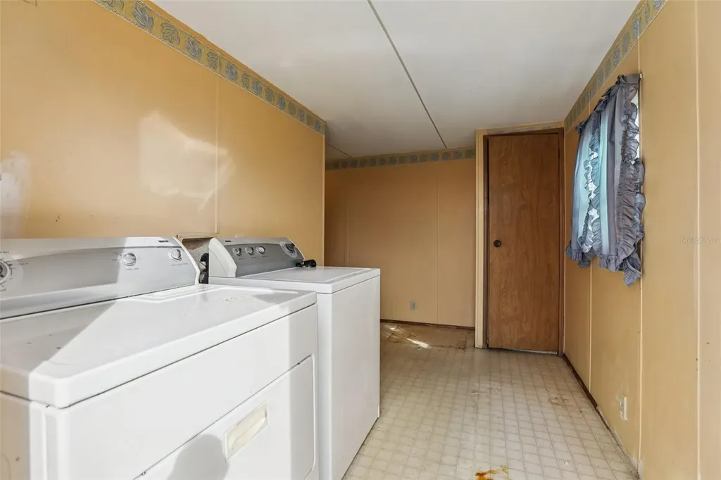 1832 Jones Drive Leesburg FL 34748