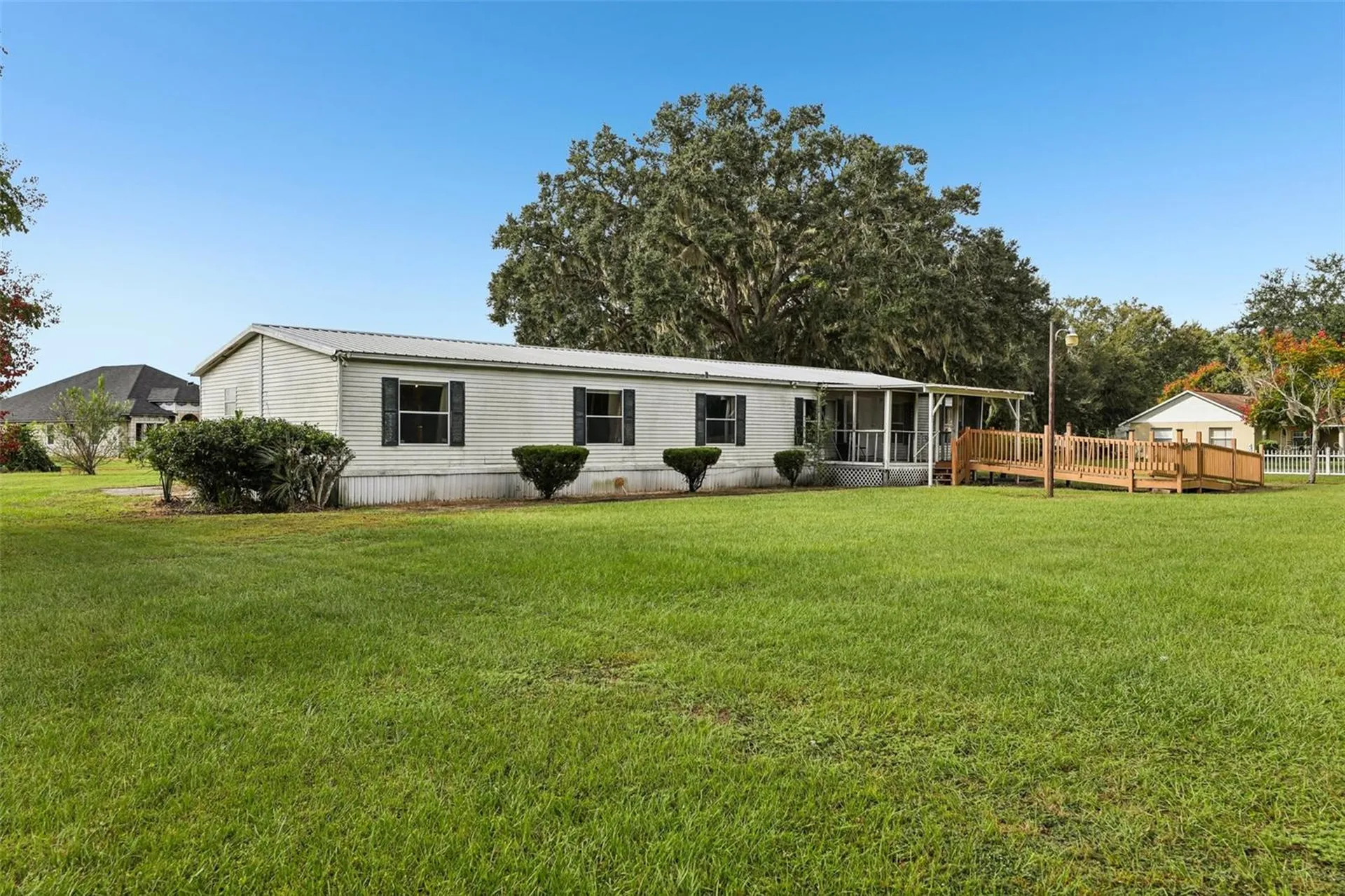 1832 Jones Drive Leesburg FL 34748
