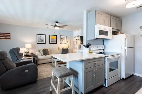 650 Pinellas Point Drive S St Petersburg FL 33705