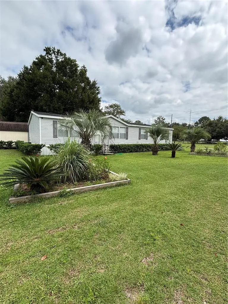 15299 N Us Highway 441 Reddick FL 32686