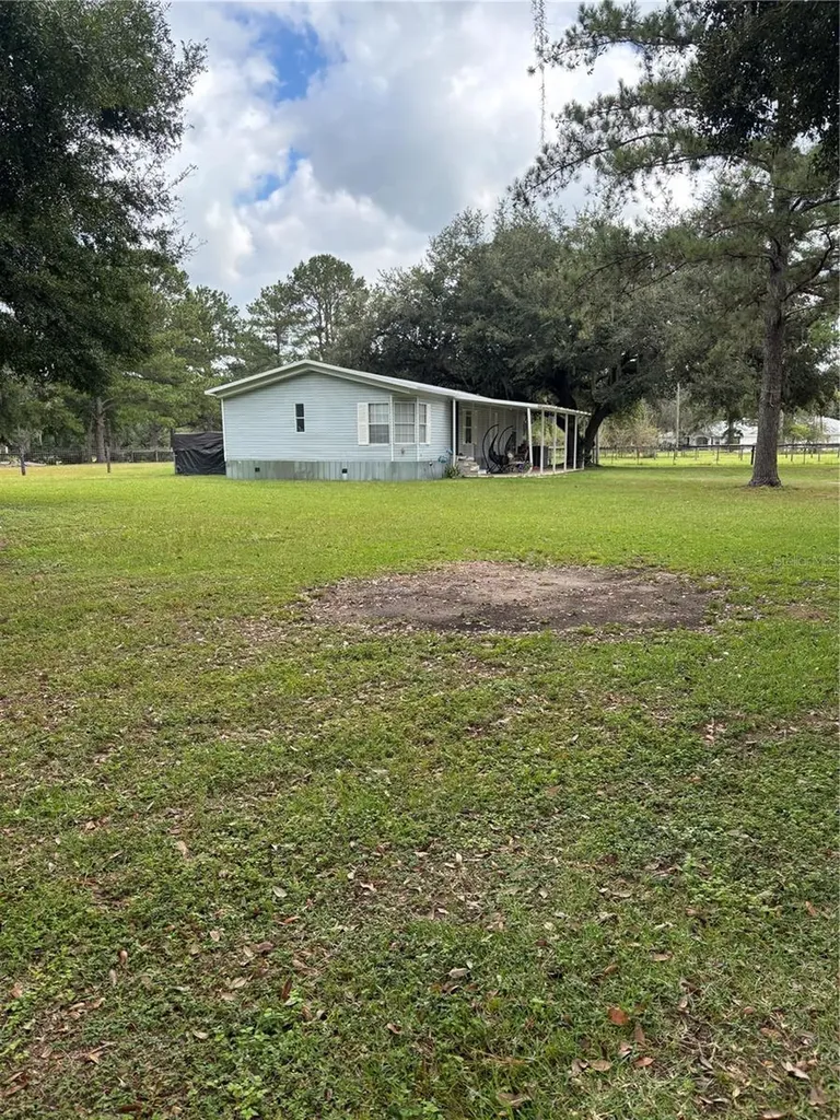 15299 N Us Highway 441 Reddick FL 32686