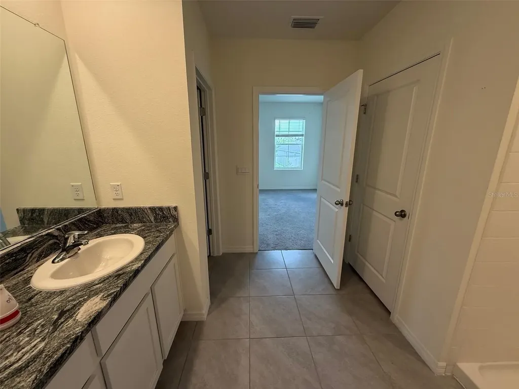 17039 Oval Rum Drive Wimauma FL 33598