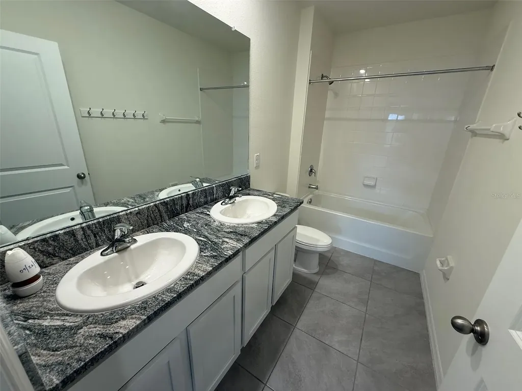 17039 Oval Rum Drive Wimauma FL 33598