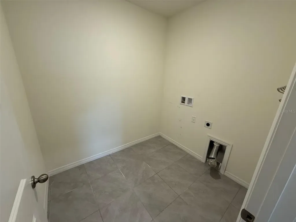 17039 Oval Rum Drive Wimauma FL 33598