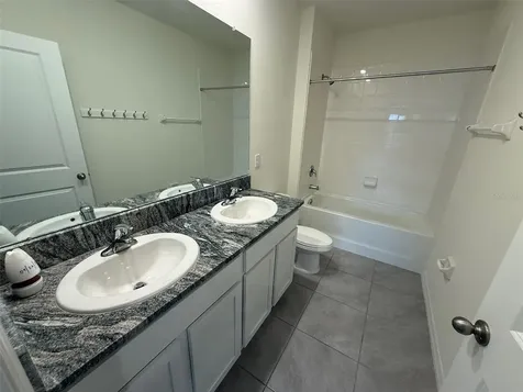 17039 Oval Rum Drive Wimauma FL 33598