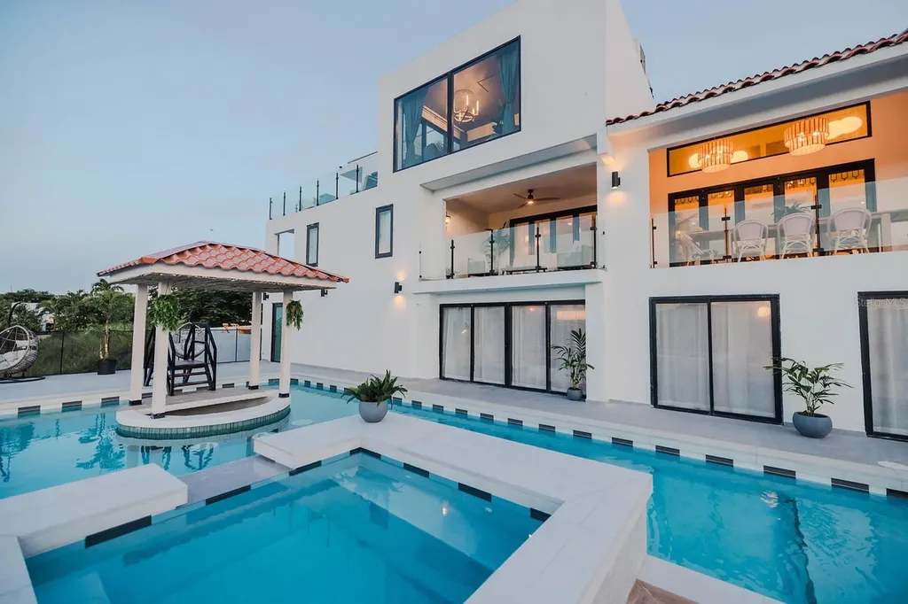 13-14 Port Road Humacao PR 00791