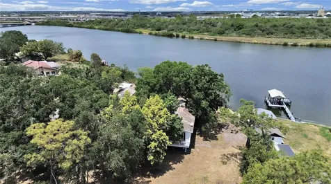 6610 Myrna Drive Tampa FL 33619