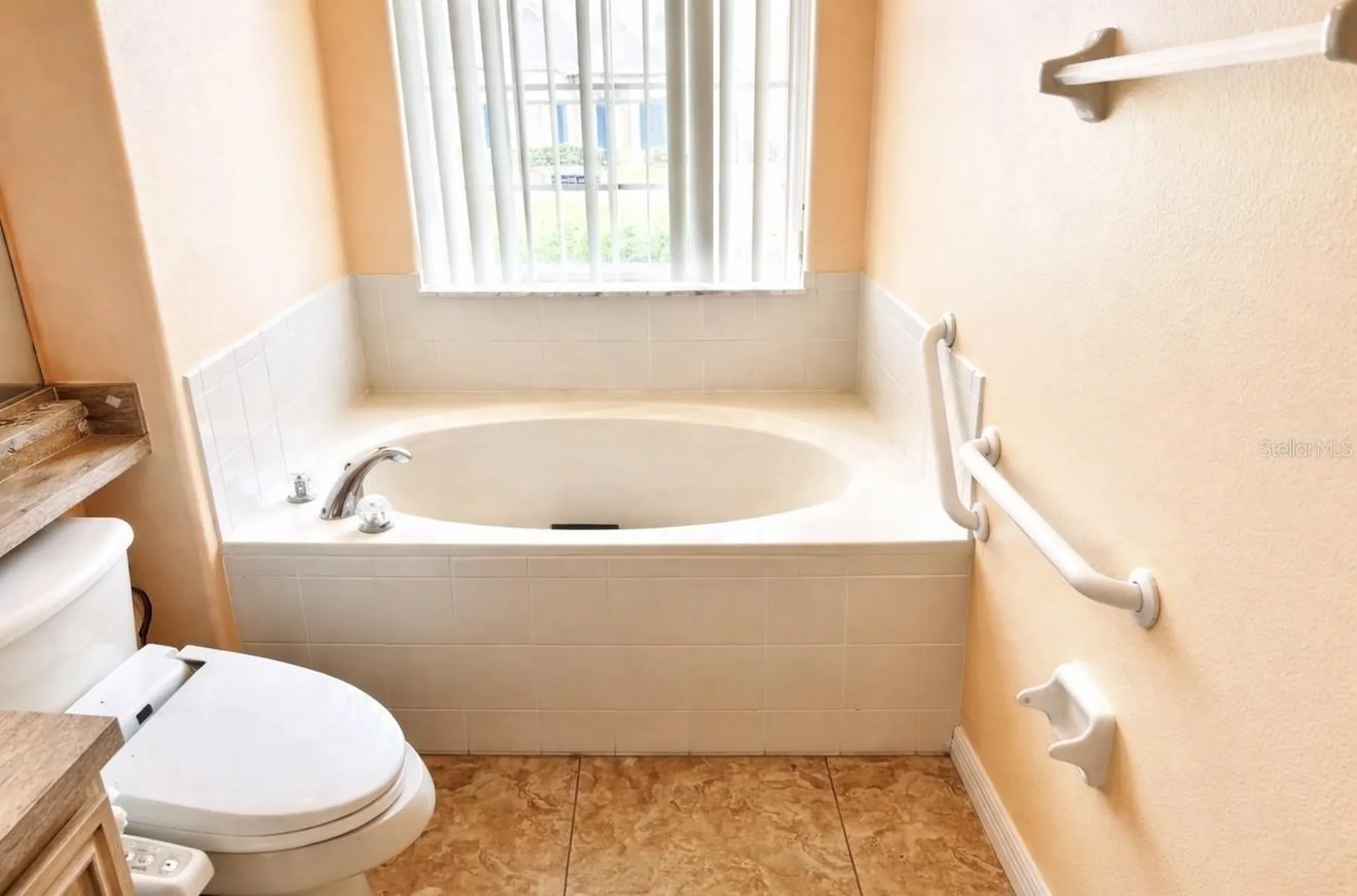 2082 Island Walk Drive Orlando FL 32824