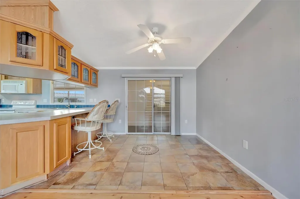 142 S Saint Thomas Circle Apollo Beach FL 33572