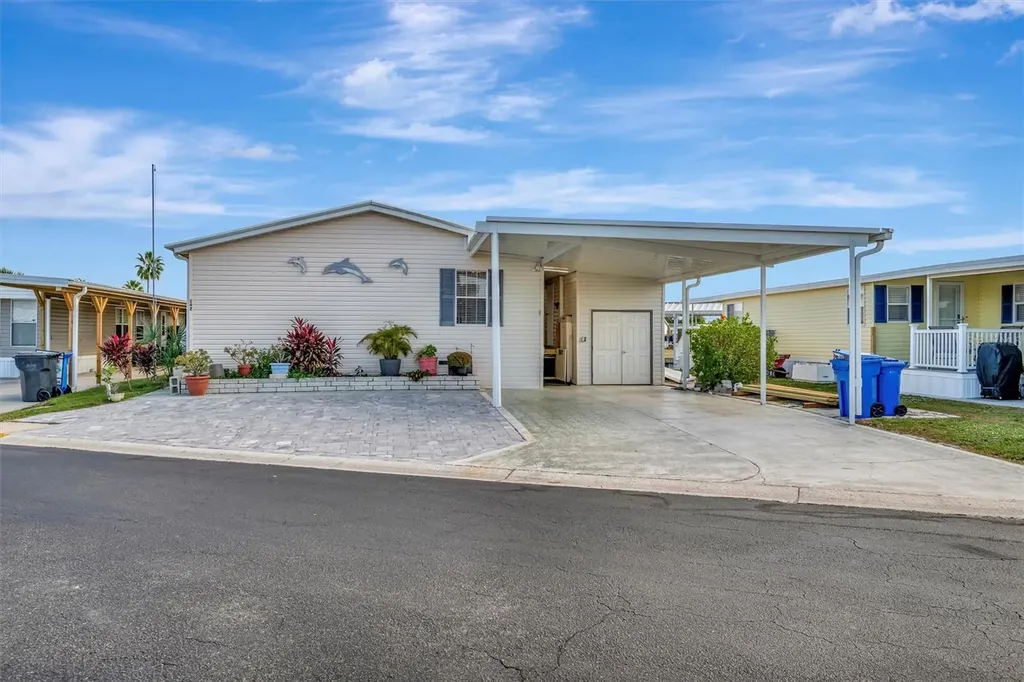 142 S Saint Thomas Circle Apollo Beach FL 33572