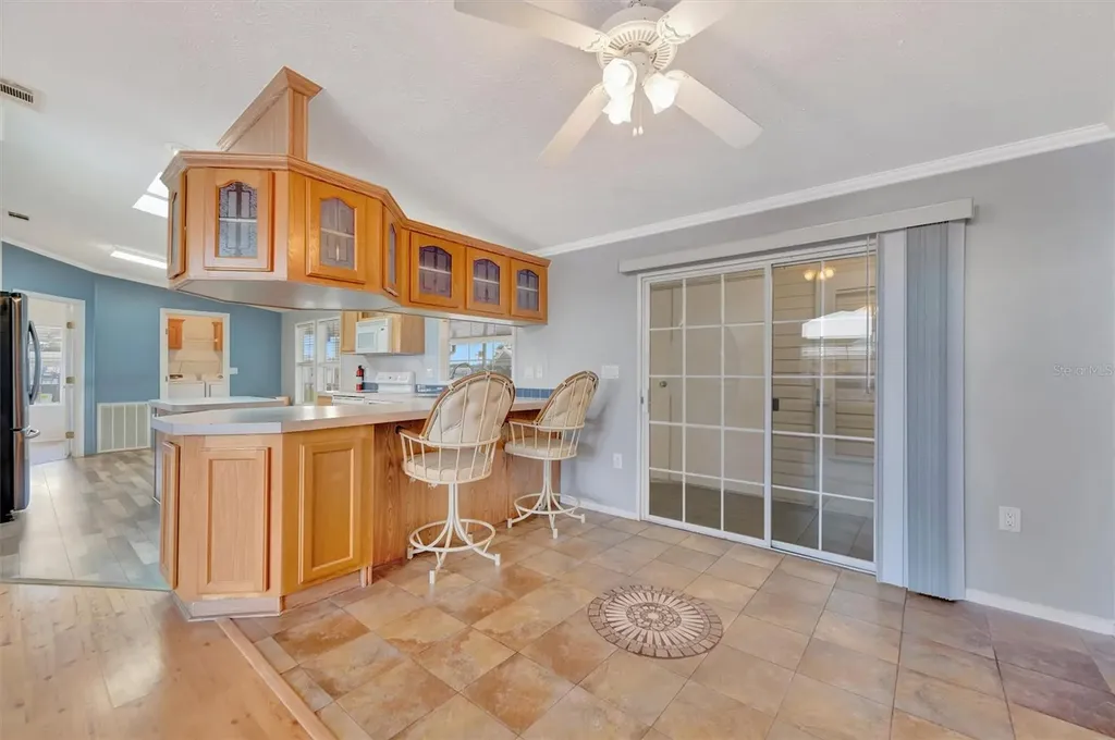 142 S Saint Thomas Circle Apollo Beach FL 33572